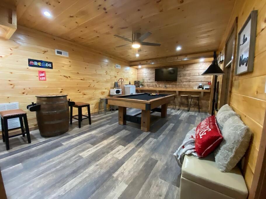 The Grand Tennessean Cabin- Four Bedroom Luxury Cabin In The Mountains بيدجن فورج المظهر الخارجي الصورة