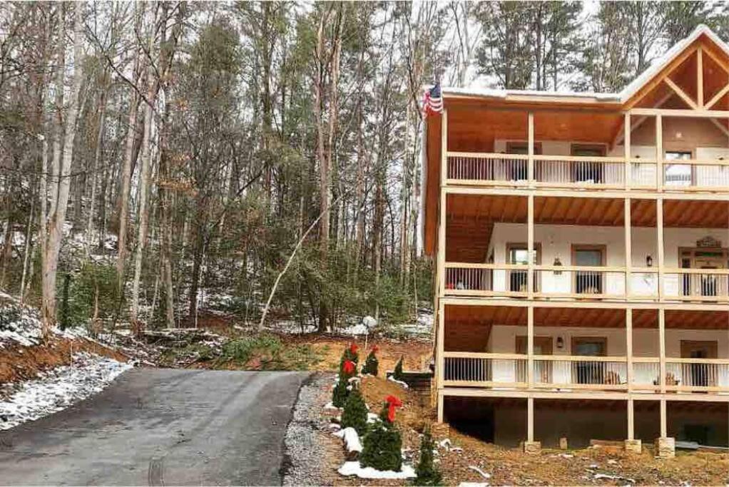 The Grand Tennessean Cabin- Four Bedroom Luxury Cabin In The Mountains بيدجن فورج المظهر الخارجي الصورة