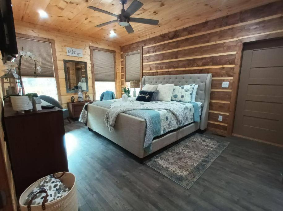 The Grand Tennessean Cabin- Four Bedroom Luxury Cabin In The Mountains بيدجن فورج المظهر الخارجي الصورة